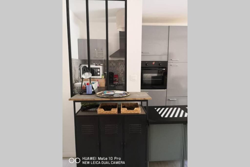 Appartement Avec Jardin Privatif Centre Ville Йер Экстерьер фото